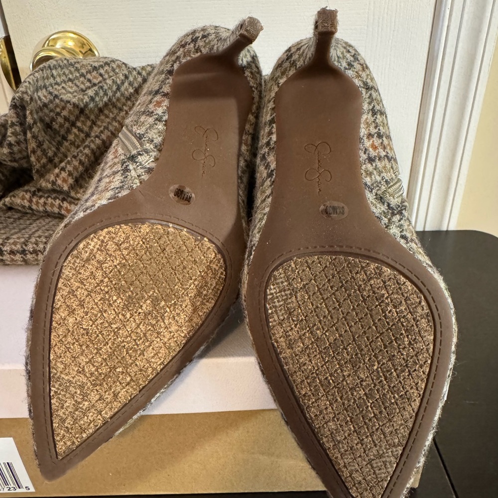 Jessica Simpson Houndstooth Heeled Boots - Picture 4 of 5